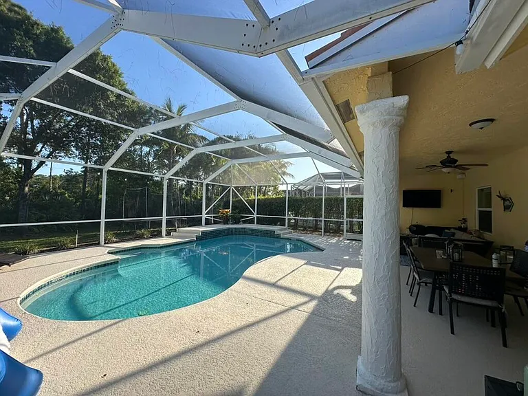 7369 SE Seagate Ln — Photo 18