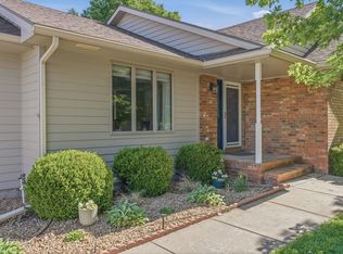 506 Wedgewood Ct, Hesston, KS 67062