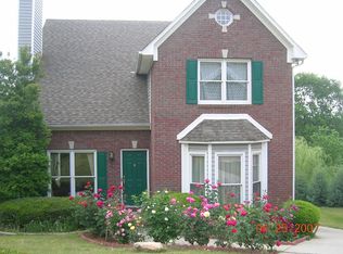 504 Crestway Cir, Hoover, AL 35226