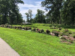 304 Sundance Ct, Hawk Point, MO 63349