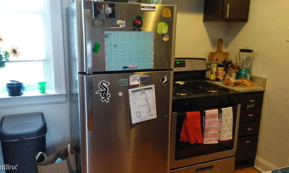 2nd image of 5007 N Rockwell St #3