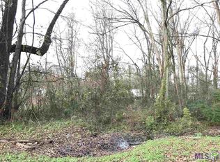 29 Sterling Rd, Saint Amant, LA 70774