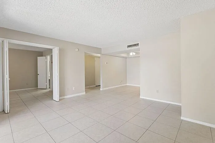 4444 E Paradise Ln #129 — Photo 4