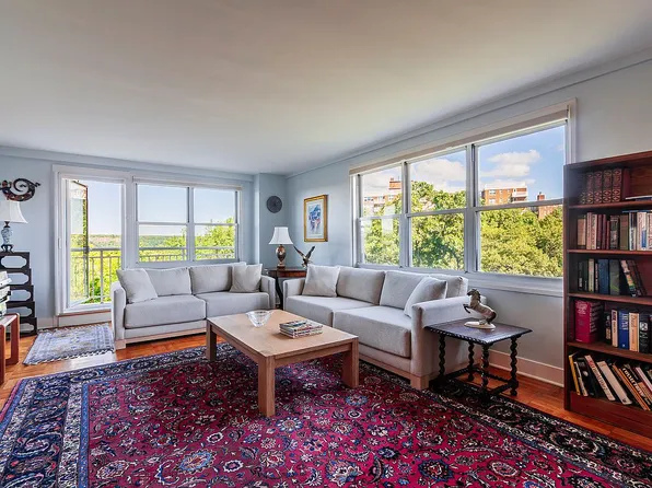 3935 Blackstone Ave APT 8B, Bronx, NY 10471