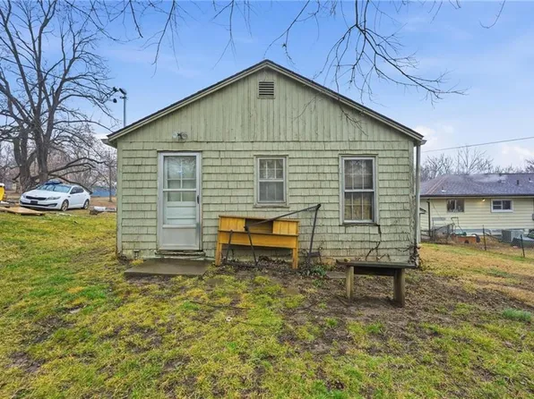 3734 Ditzler Ave, Kansas City, MO 64133