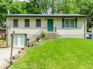 57 Woodlawn Dr, Saint Charles, MO 63301