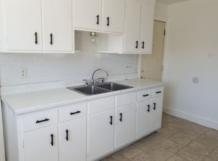 39 Martha St, Seymour, CT 06483