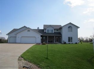 N6926 Bobbi Rd, Pardeeville, WI 53954