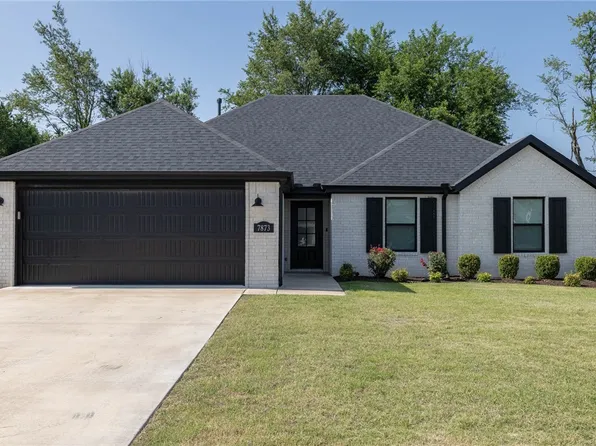 7873 Longspur Ave, Springdale, AR 72764