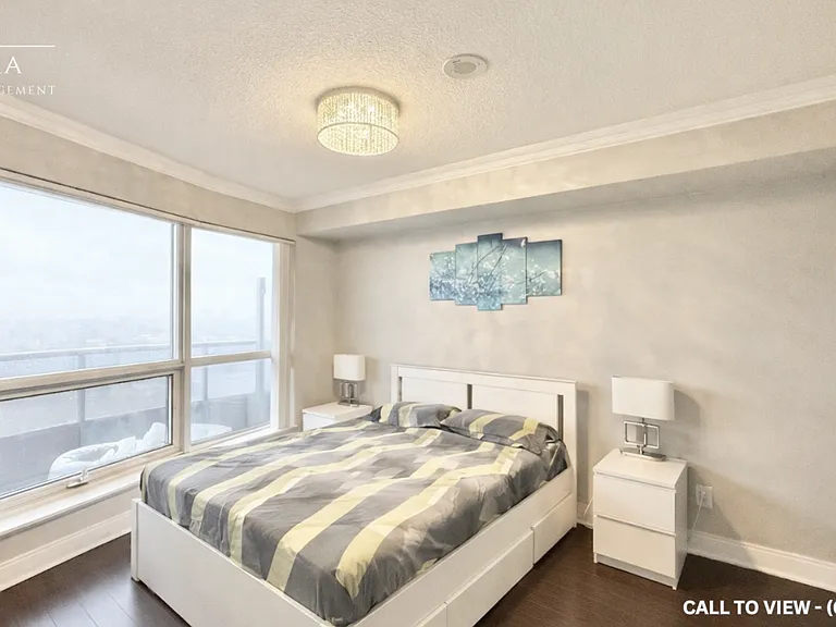 135 Village Green Sq #1823 — Photo 4