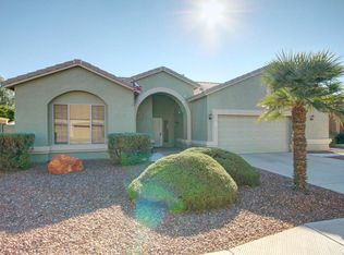 223 E Smoke Tree Rd, Gilbert, AZ 85296