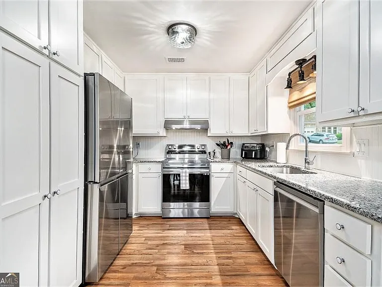 1118 Capital Club Cir — Photo 13