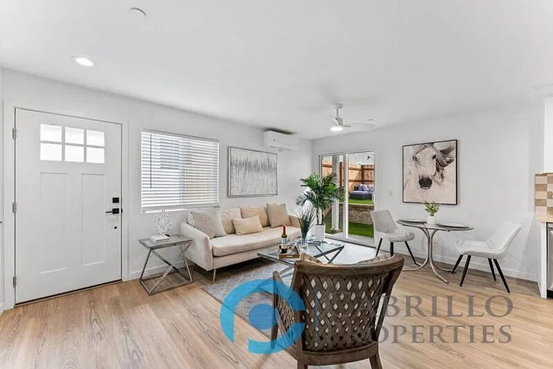 3 bed, 2.0 bath, 1050 sqft, $3,425 — Photo 4