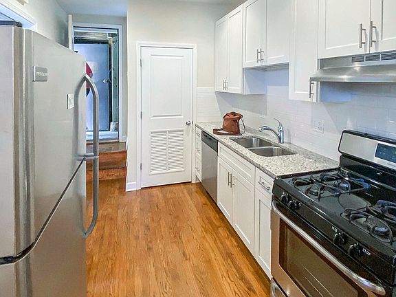 2nd image of 4651 N Wolcott Ave #1819