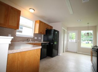 401 East St APT A, Thrall, TX 76578