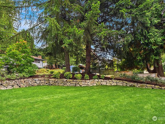 3rd image of 503 157th Avenue SE