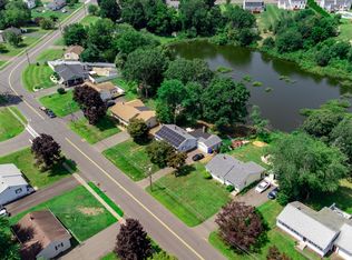 80 Sun Valley Dr, Southington, CT 06489