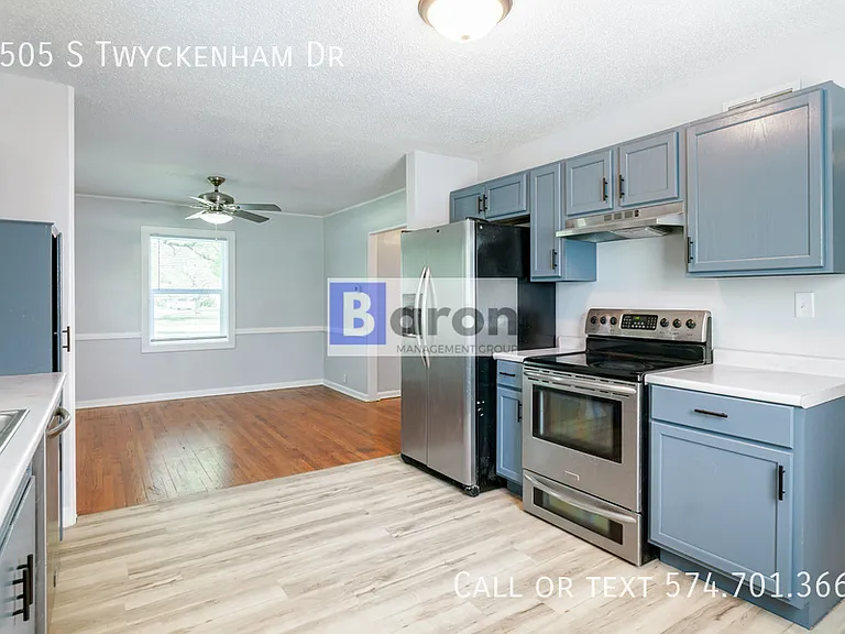 2505 S Twyckenham Dr — Photo 16