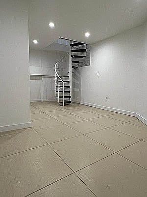 4th image of 679 Sterling Pl APT 1L