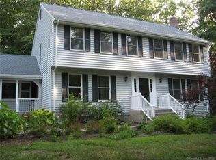 7 Lenox Rd, Avon, CT 06001