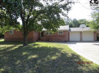 412 Belmont Rd, Pratt, KS 67124