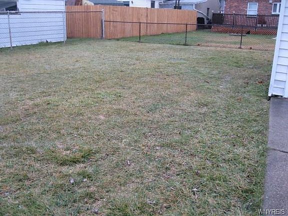2nd image of 179 Seton Rd