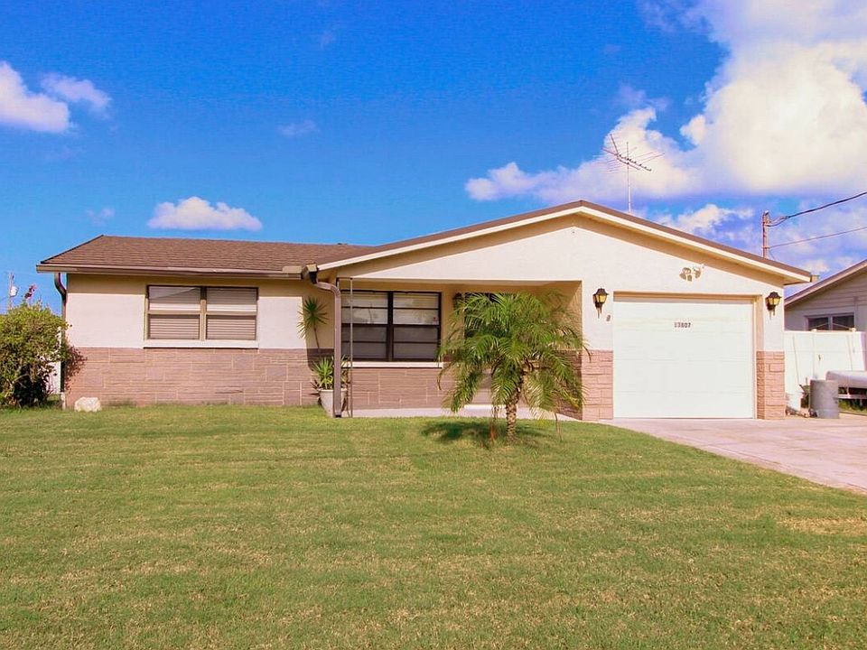 1st image of 13811 Plumosa Ave
