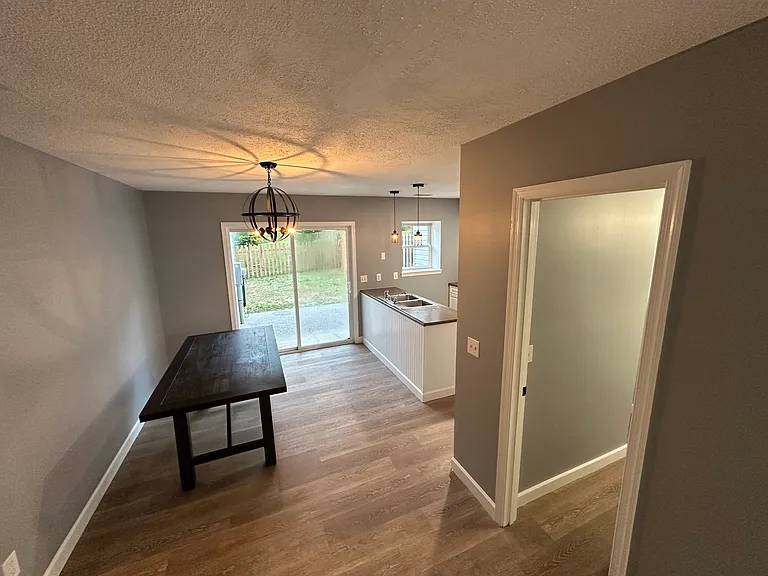 2356 Avalon Woods Dr — Photo 5
