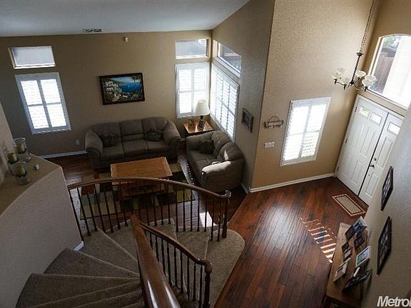 5th image of 1402 Voltaire Dr