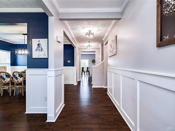 3rd image of 1517 Elm Brook Trl