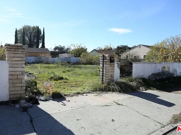 15322 Hart St, Van Nuys, CA 91406