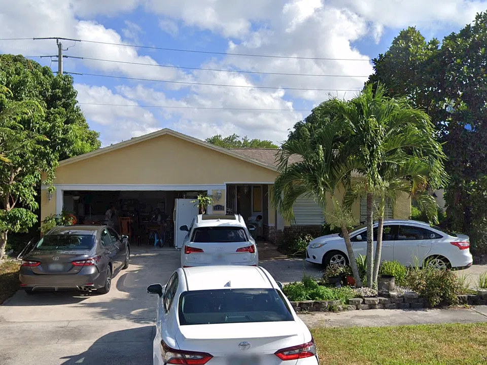 3430 SW 4th St