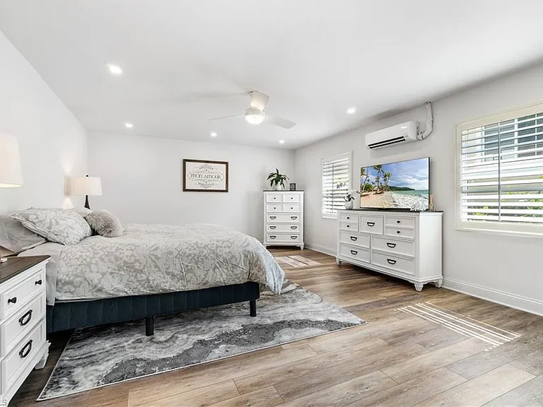 27140 Brendan Way — Photo 37