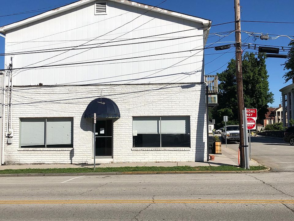 1st image of 117 N 3rd St