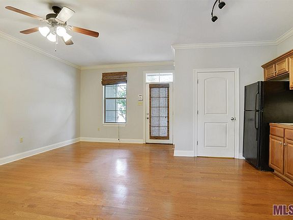 2nd image of 888 S Kenilworth Pkwy APT 3A