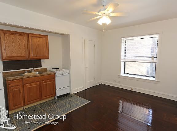 3rd image of 4604 N Beacon St APT 1D