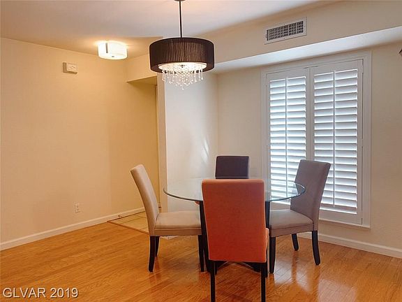 2nd image of 639 Oakmont Ave Unit 3917