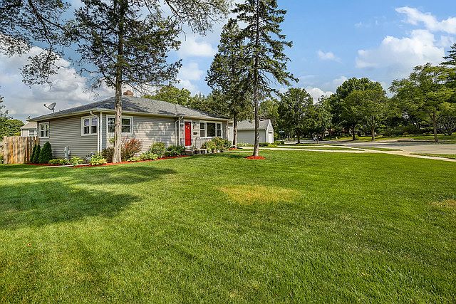 1st image of 102 Green Valley Dr
