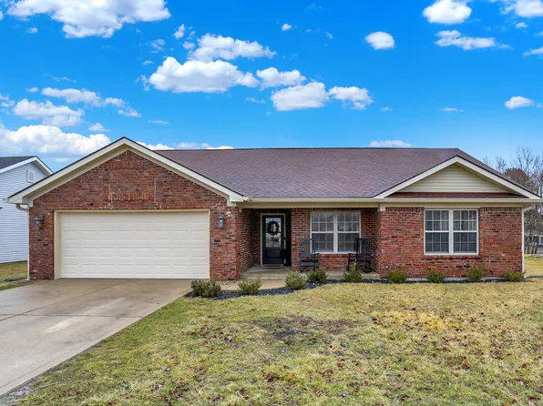 13 Watson Dr, Trafalgar, IN 46181