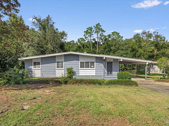 3rd image of 652 Valley Dr