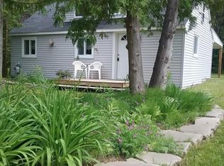 3301 Inverary Trl, Indian River, MI 49749
