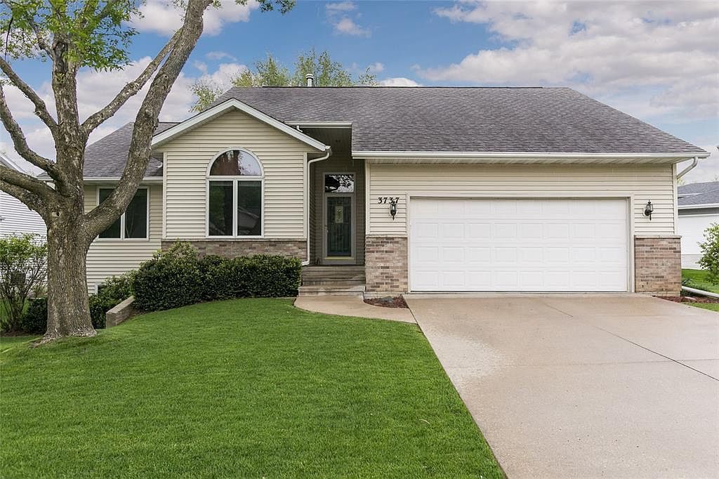 3737 Jackson Dr NW, Cedar Rapids, IA 52405 Zillow