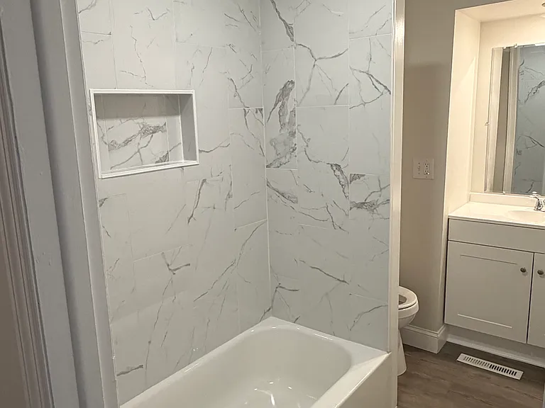 2557 Shields St — Photo 11