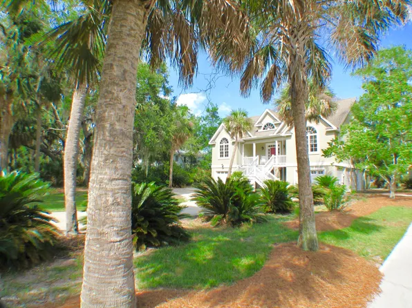 4 River Club Dr, Fripp Island, SC 29920