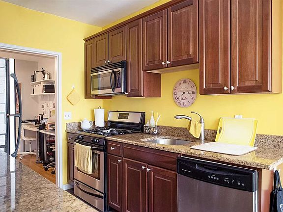 3rd image of 2520 Kennedy Blvd APT 4H