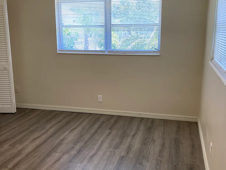 221 SE 3rd Ave #8B — Photo 10