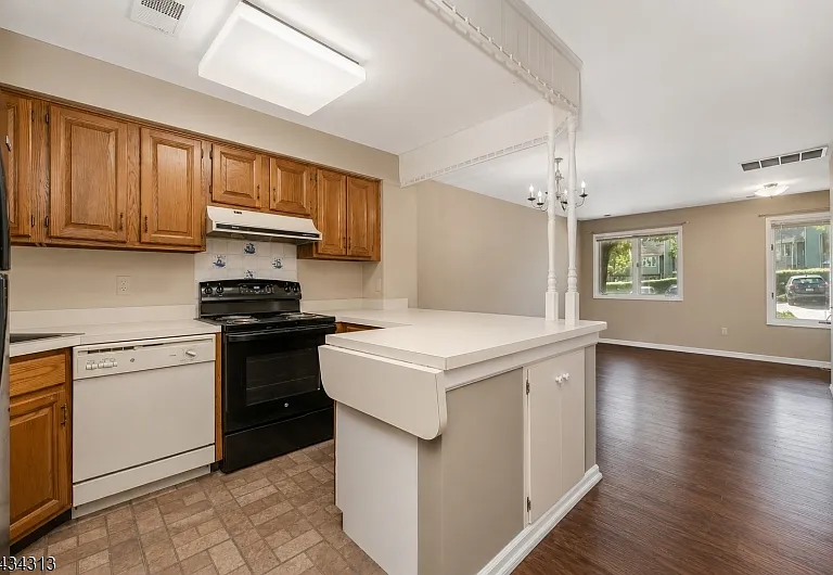 13 Augusta Dr — Photo 18