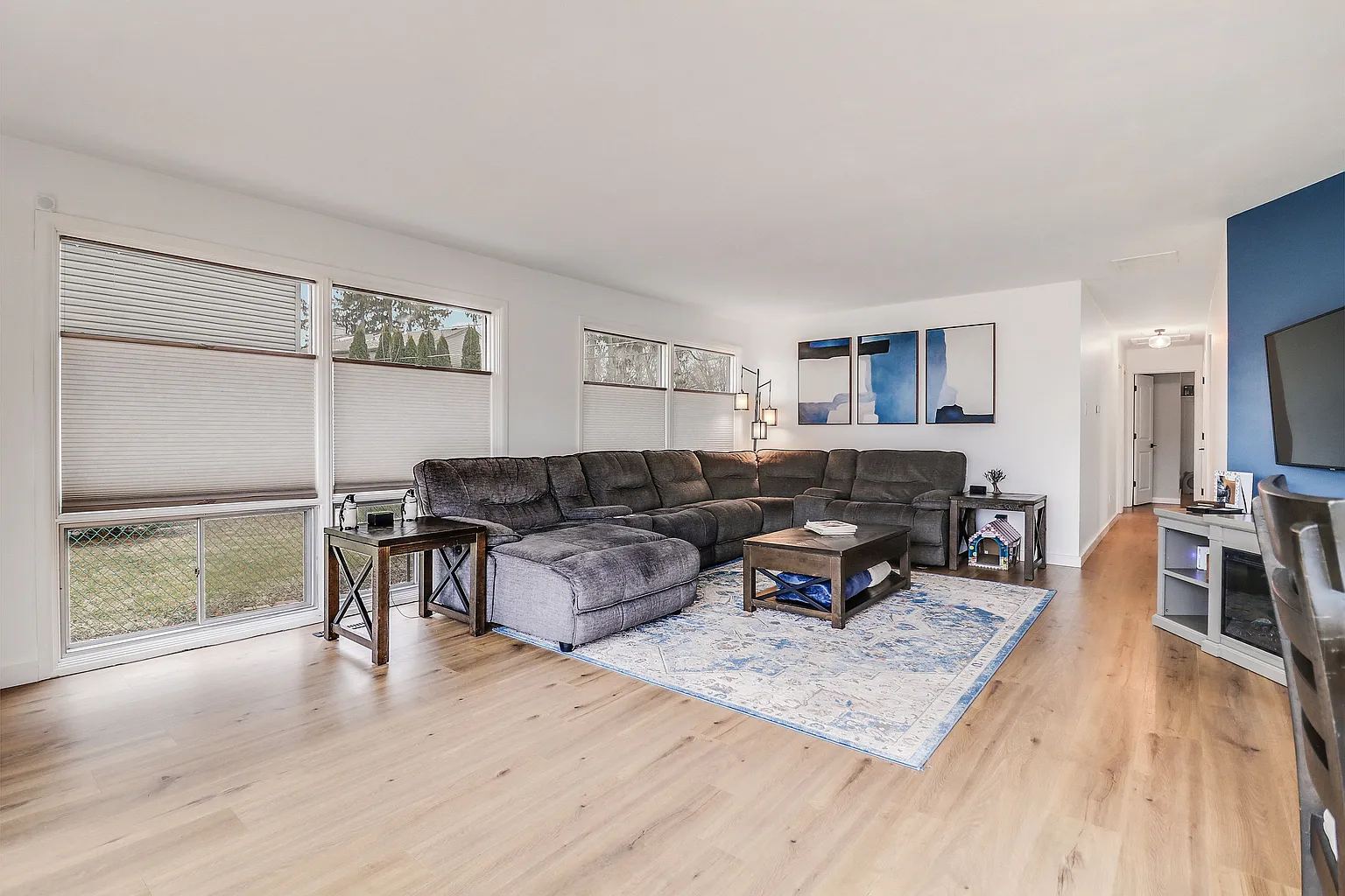25535 W Columbia Bay Dr photo 1