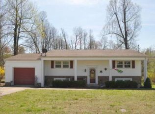 1628 Crestview Dr, Madisonville, KY 42431