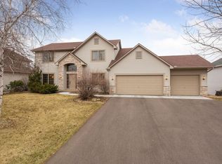 10462 Golden Eagle Trl, Woodbury, MN 55129